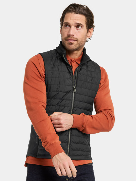 Ubbe Vest